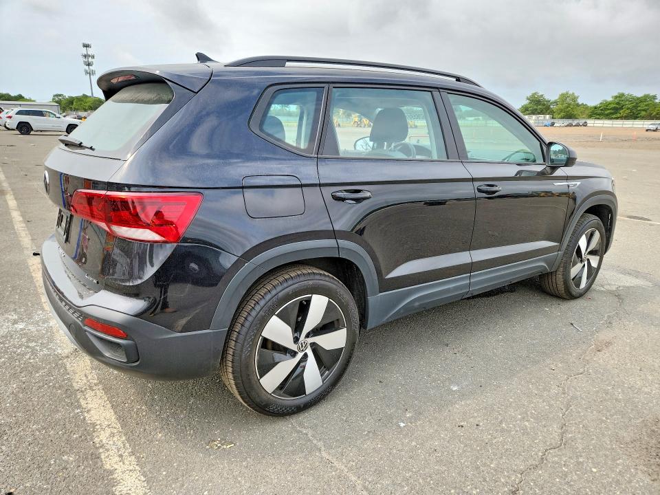 Продажа на аукционе авто 2023 Volkswagen Taos, vin: 3VVMX7B25PM381888, номер лота: 62659116