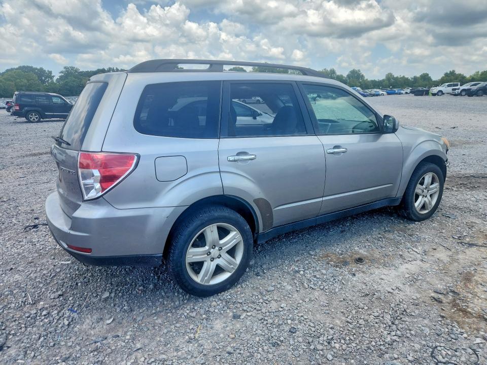 61607936 :رقم المزاد ، JF2SH6CC0AH716847 vin ، 2010 Subaru Forester مزاد بيع