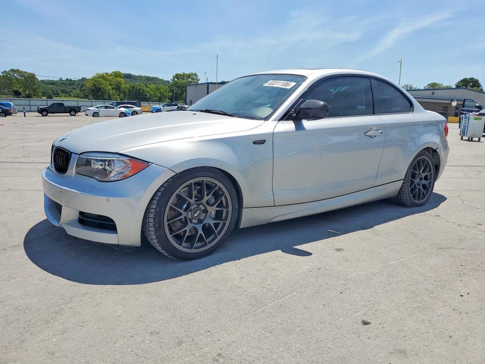 63311106 :رقم المزاد ، WBAUC9C55DVY60258 vin ، 2013 Bmw 135 مزاد بيع
