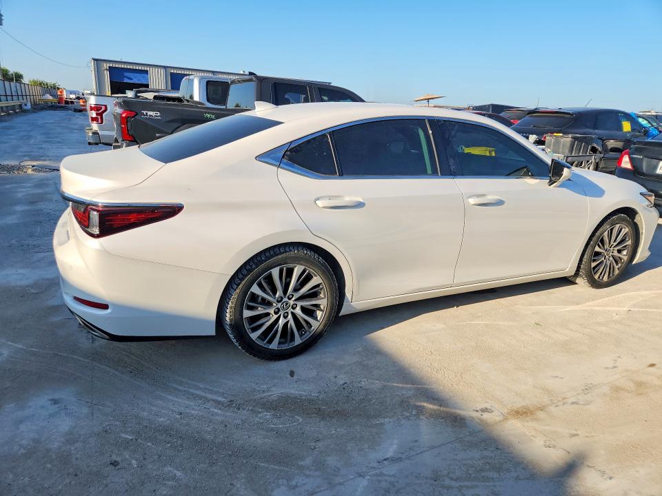 Продажа на аукционе авто 2019 Lexus Es, vin: 58ABZ1B13KU036968, номер лота: 62773876