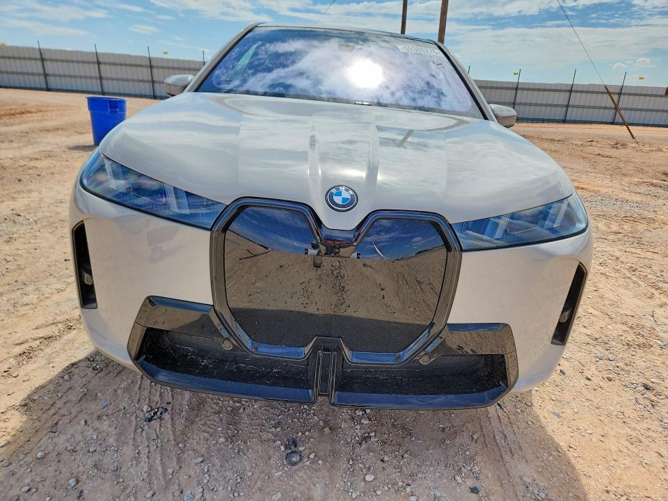 59388276 :رقم المزاد ، WB543CF02TCW76076 vin ، 2026 Bmw Ix مزاد بيع