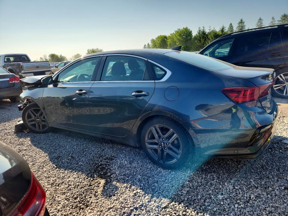 61125616 :رقم المزاد ، 3KPF54AD8ME315839 vin ، 2021 Kia Forte مزاد بيع