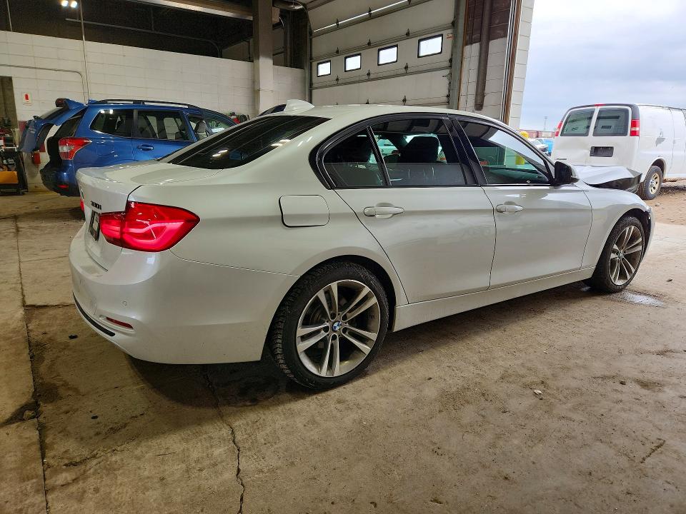 Продажа на аукционе авто 2017 Bmw 330, vin: WBA8D9G35HNU62822, номер лота: 59313936