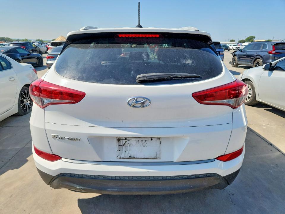 Продажа на аукционе авто 2016 Hyundai Tucson, vin: KM8J33A48GU120044, номер лота: 62462216