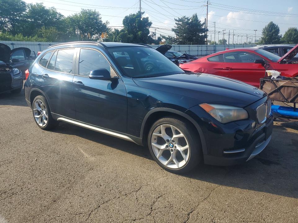 Продажа на аукционе авто 2013 Bmw X1, vin: WBAVL1C50DVR83665, номер лота: 61376176