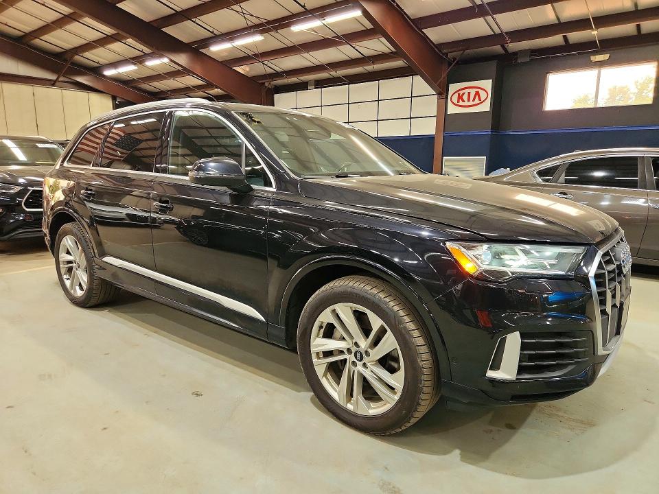 Продажа на аукционе авто 2021 Audi Q7, vin: WA1AXAF74MD021548, номер лота: 61181306