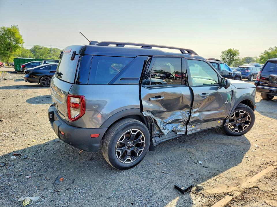 62384206 :رقم المزاد ، 3FMCR9CN9SRE33930 vin ، 2025 Ford Bronco Sport مزاد بيع