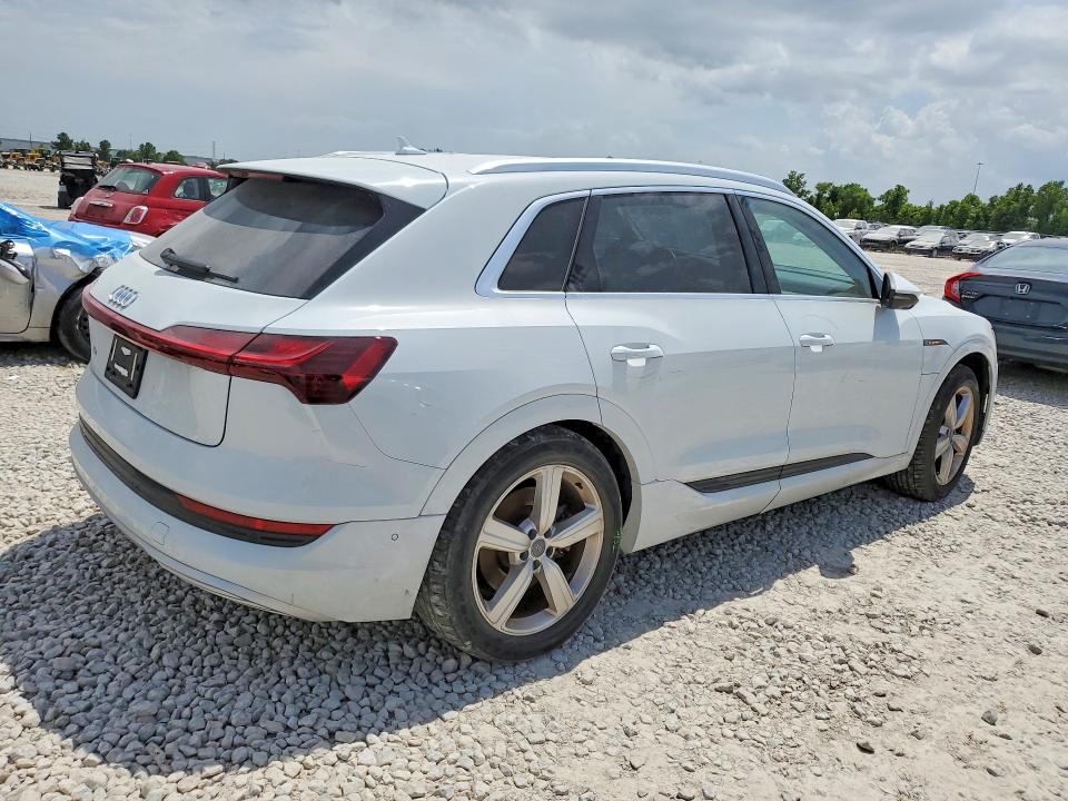 Aukcja sprzedaży 2019 Audi E-tron, vin: WA1LAAGE8KB024971, numer aukcji: 59670476