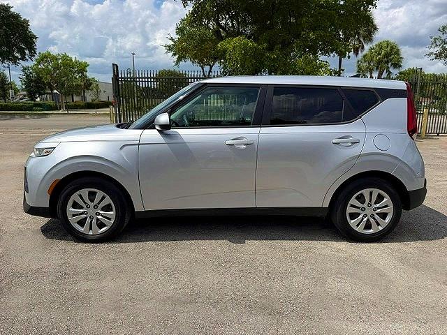 2020 Kia Soul მანქანა იყიდება აუქციონზე, vin: KNDJ23AU5L7098729, აუქციონის ნომერი: 61879326