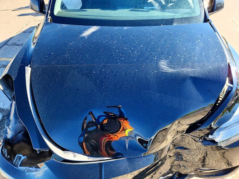 62418036 :رقم المزاد ، 7SAYGDEE4PF711290 vin ، 2023 Tesla Model Y مزاد بيع