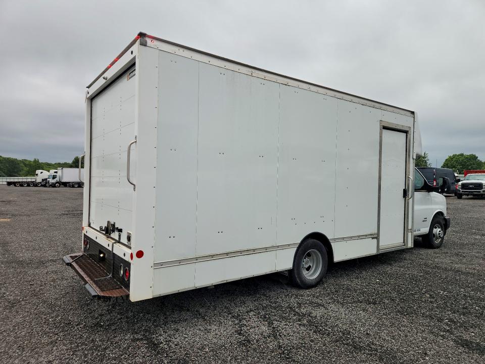 2021 Chevrolet Express მანქანა იყიდება აუქციონზე, vin: 1HA6GVC72MN010917, აუქციონის ნომერი: 61725256