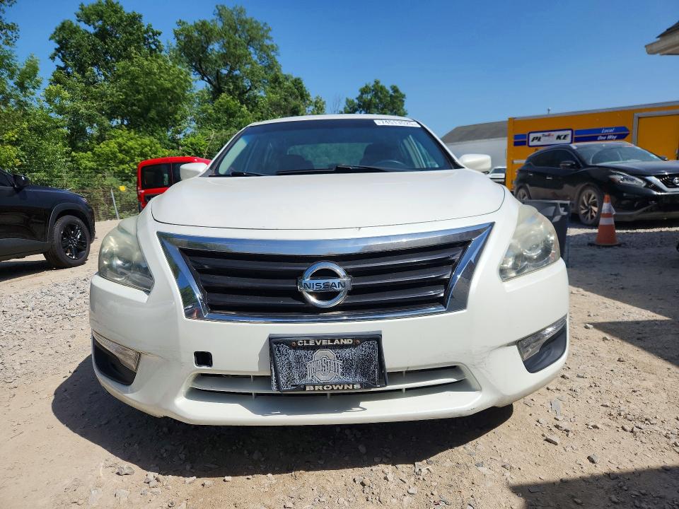 2013 Nissan Altima მანქანა იყიდება აუქციონზე, vin: 1N4AL3AP2DC269149, აუქციონის ნომერი: 74513525