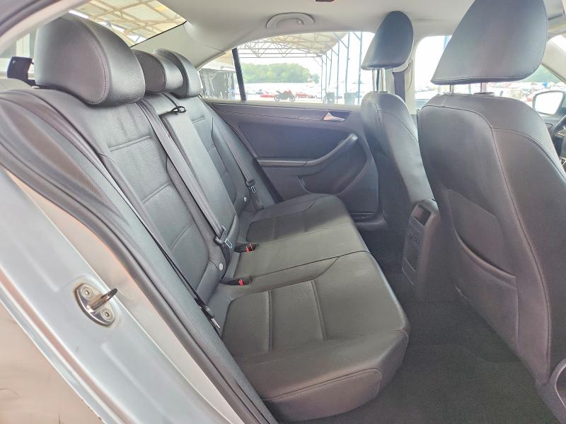 62709406 :رقم المزاد ، 3VWDP7AJ8CM377445 vin ، 2012 Volkswagen Jetta مزاد بيع