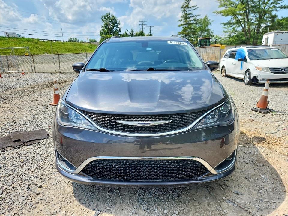 Продаж на аукціоні авто 2018 Chrysler Pacifica, vin: 2C4RC1BG2JR152030, номер лоту: 60744406