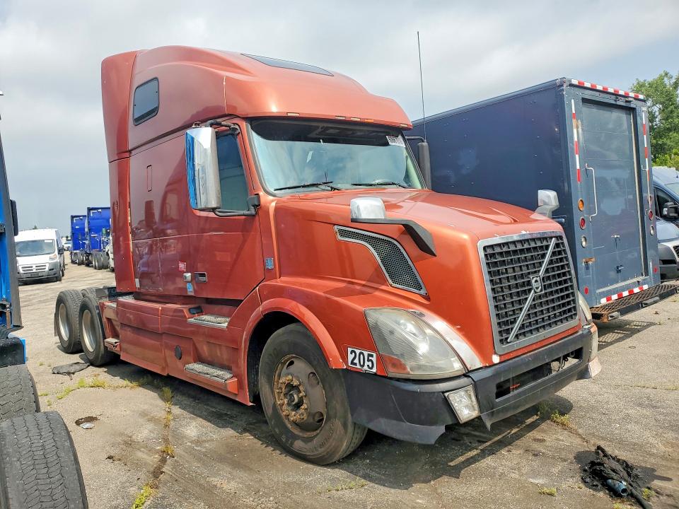 Продажа на аукционе авто 2013 Volvo Vnl, vin: 4V4NC9EG9DN560328, номер лота: 60667616