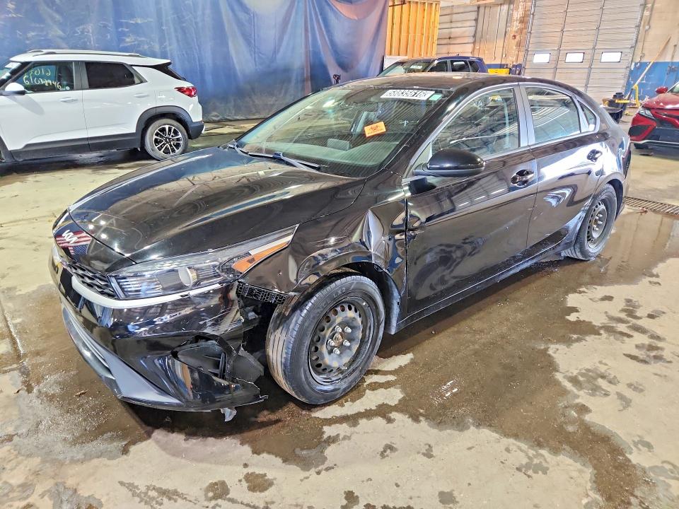 58835616 :رقم المزاد ، 3KPF24AD5NE427802 vin ، 2022 Kia Forte مزاد بيع