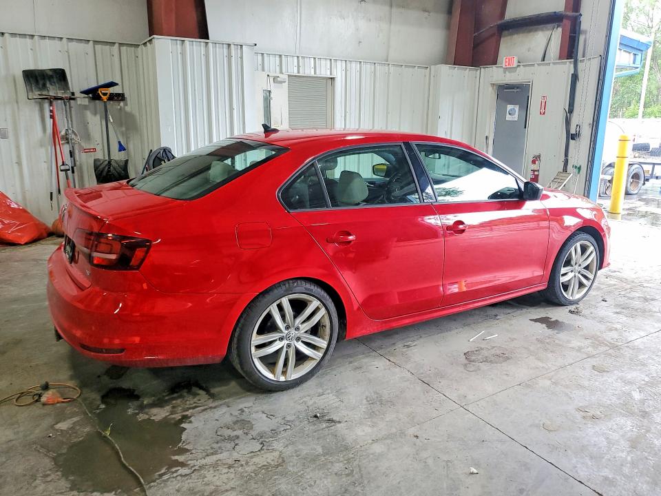 58618586 :رقم المزاد ، 3VWD17AJXGM216442 vin ، 2016 Volkswagen Jetta مزاد بيع