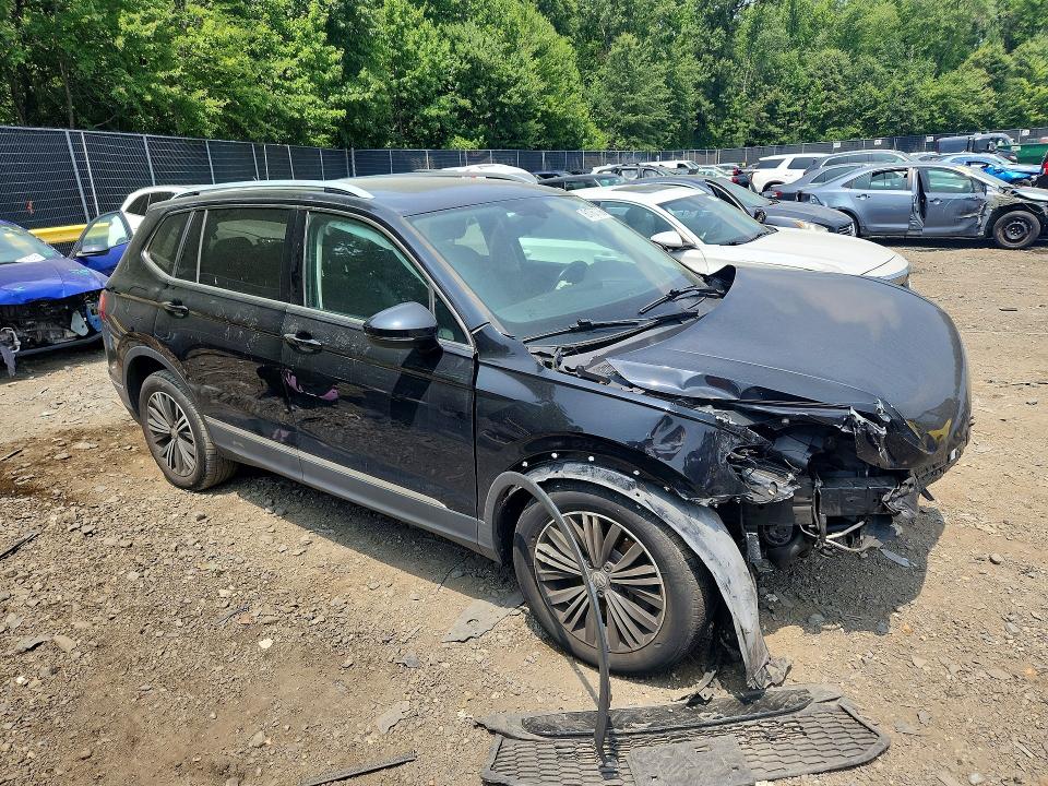 Продажа на аукционе авто 2018 Volkswagen Tiguan, vin: 3VV2B7AX2JM016157, номер лота: 61767796