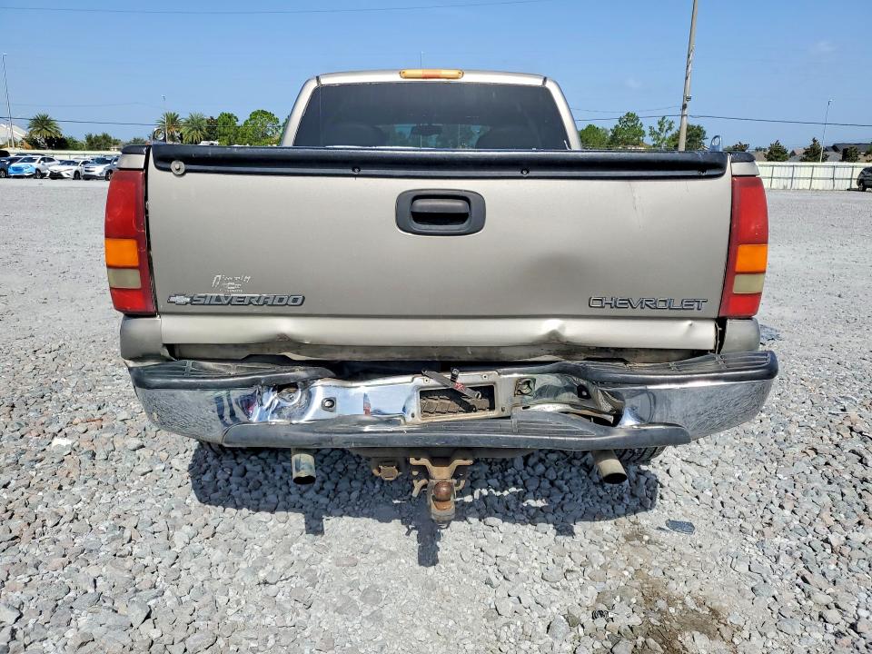60601326 :رقم المزاد ، 1GCEC19T4YZ260179 vin ، 2000 Chevrolet Silverado مزاد بيع