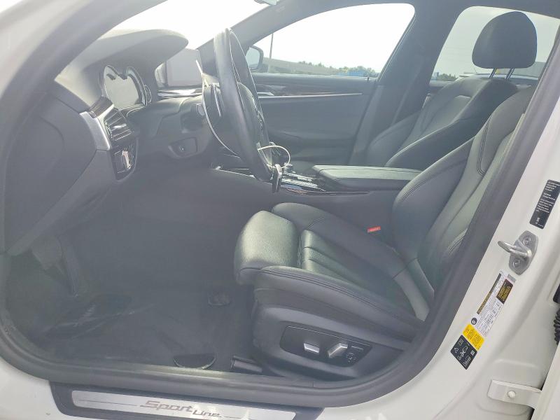 60876996 :رقم المزاد ، WBAJA7C59KWW47639 vin ، 2019 Bmw 530 مزاد بيع