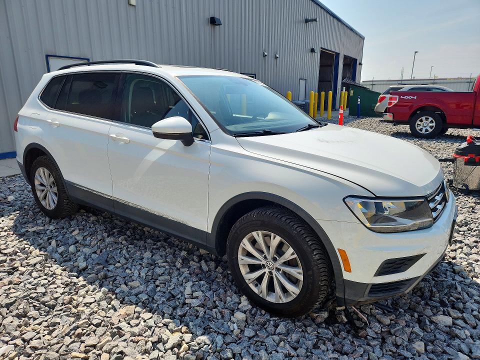 Продаж на аукціоні авто 2018 Volkswagen Tiguan, vin: 3VV2B7AX1JM097524, номер лоту: 63162756