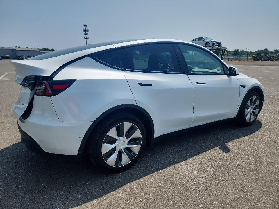Продаж на аукціоні авто 2022 Tesla Model Y, vin: 7SAYGDEE2NF365429, номер лоту: 61999266