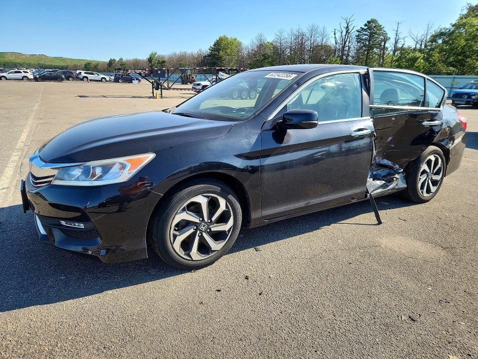 Продаж на аукціоні авто 2016 Honda Accord, vin: 1HGCR2F89GA194528, номер лоту: 62242256