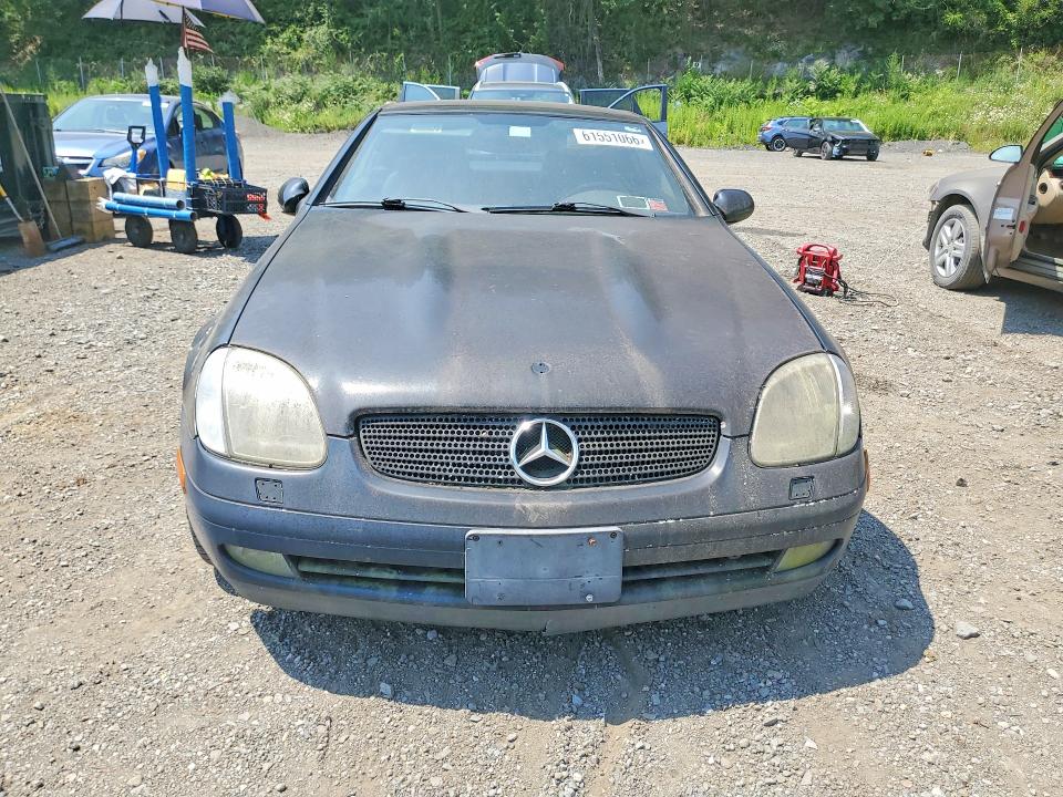 1998 Mercedes-benz Slk მანქანა იყიდება აუქციონზე, vin: WDBKK47F9WF072419, აუქციონის ნომერი: 61551066