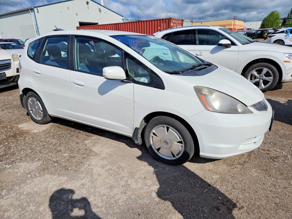 2011 Honda Fit მანქანა იყიდება აუქციონზე, vin: JHMGE8H55BC801375, აუქციონის ნომერი: 61572246