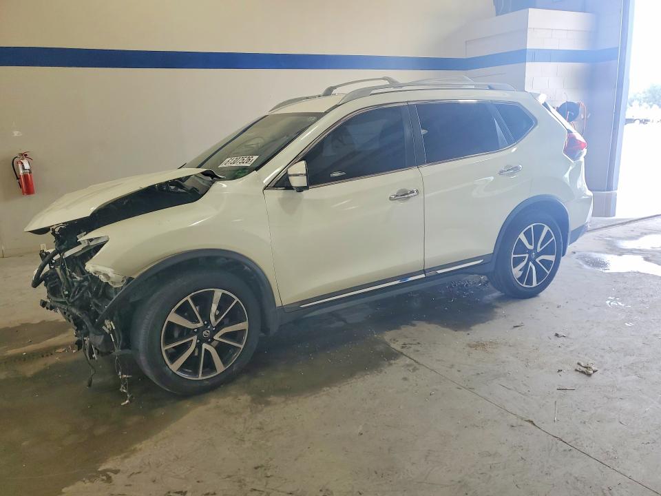 2020 Nissan Rogue მანქანა იყიდება აუქციონზე, vin: 5N1AT2MT7LC767130, აუქციონის ნომერი: 61307526