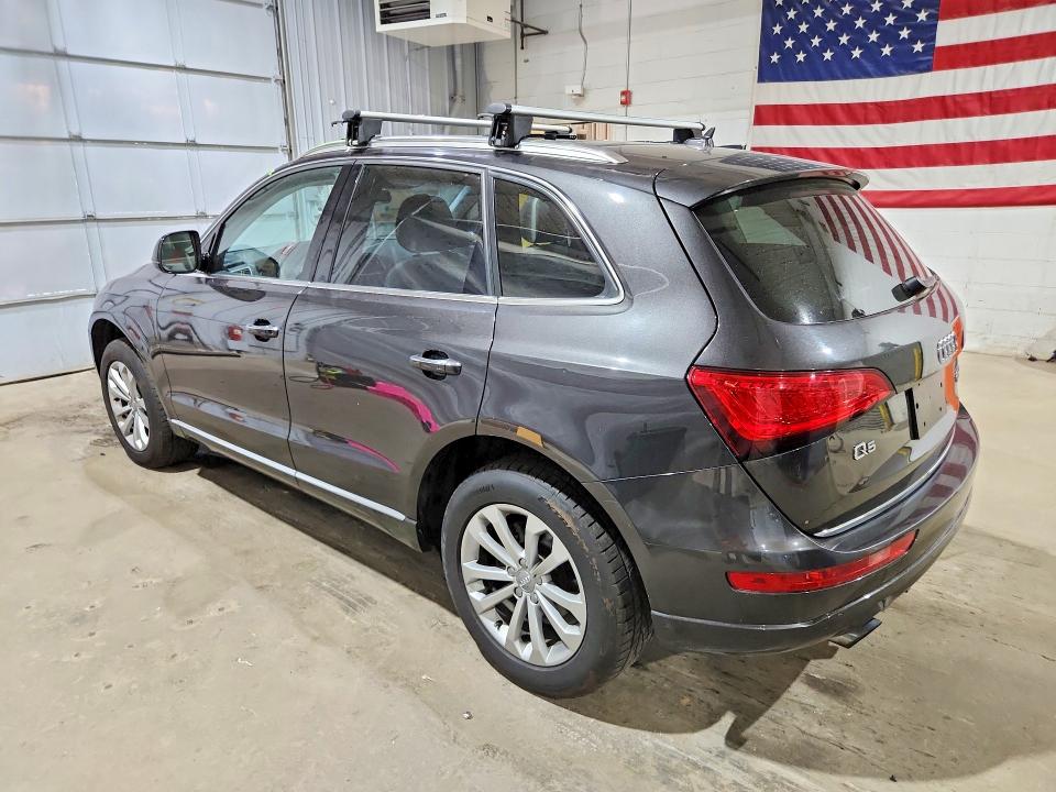 2015 Audi Q5 მანქანა იყიდება აუქციონზე, vin: WA1LFAFP2FA093560, აუქციონის ნომერი: 60689306