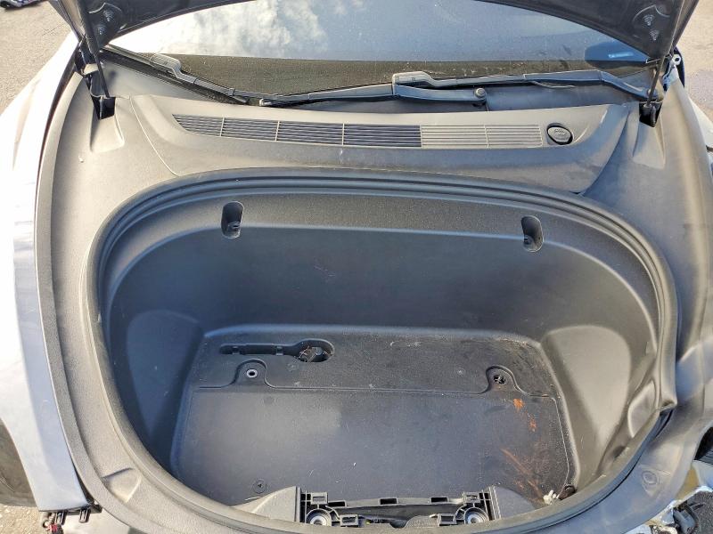 61734106 :رقم المزاد ، 5YJ3E1EB1LF711971 vin ، 2020 Tesla Model 3 مزاد بيع