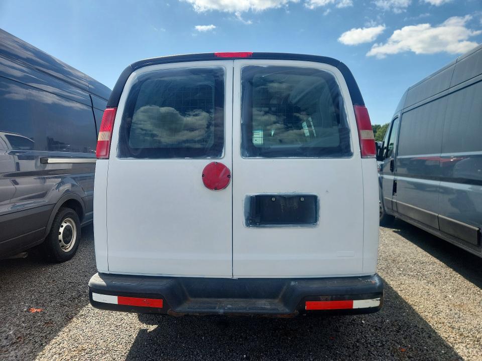 2013 Chevrolet Express 1500 მანქანა იყიდება აუქციონზე, vin: 1GCSGAFX1D1154750, აუქციონის ნომერი: 61421116