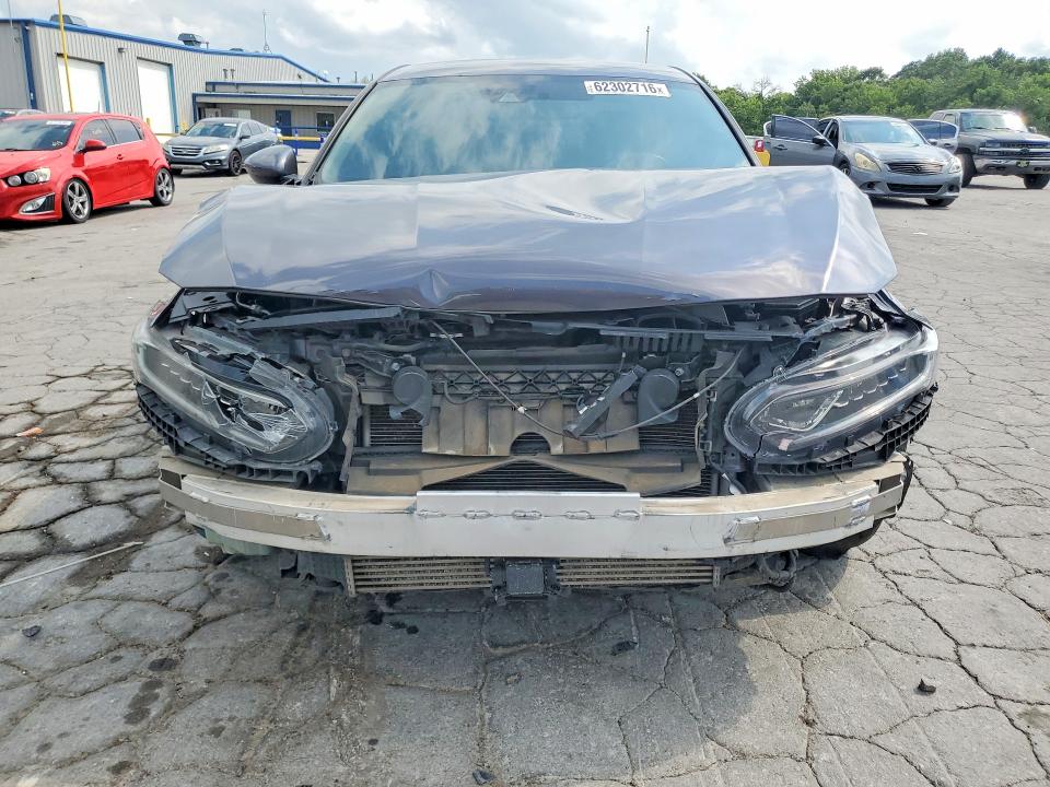 2018 Honda Accord მანქანა იყიდება აუქციონზე, vin: 1HGCV1F37JA103077, აუქციონის ნომერი: 62302716