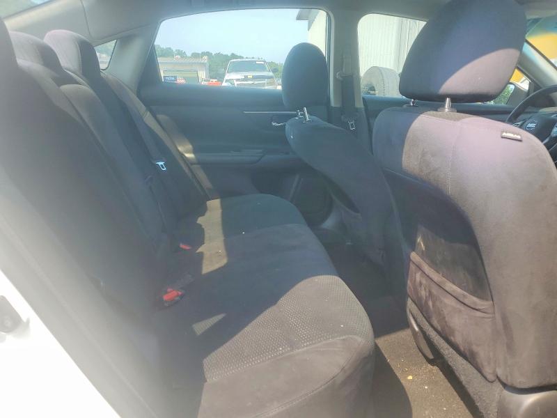 60750606 :رقم المزاد ، 1N4AL3APXFN390437 vin ، 2015 Nissan Altima مزاد بيع