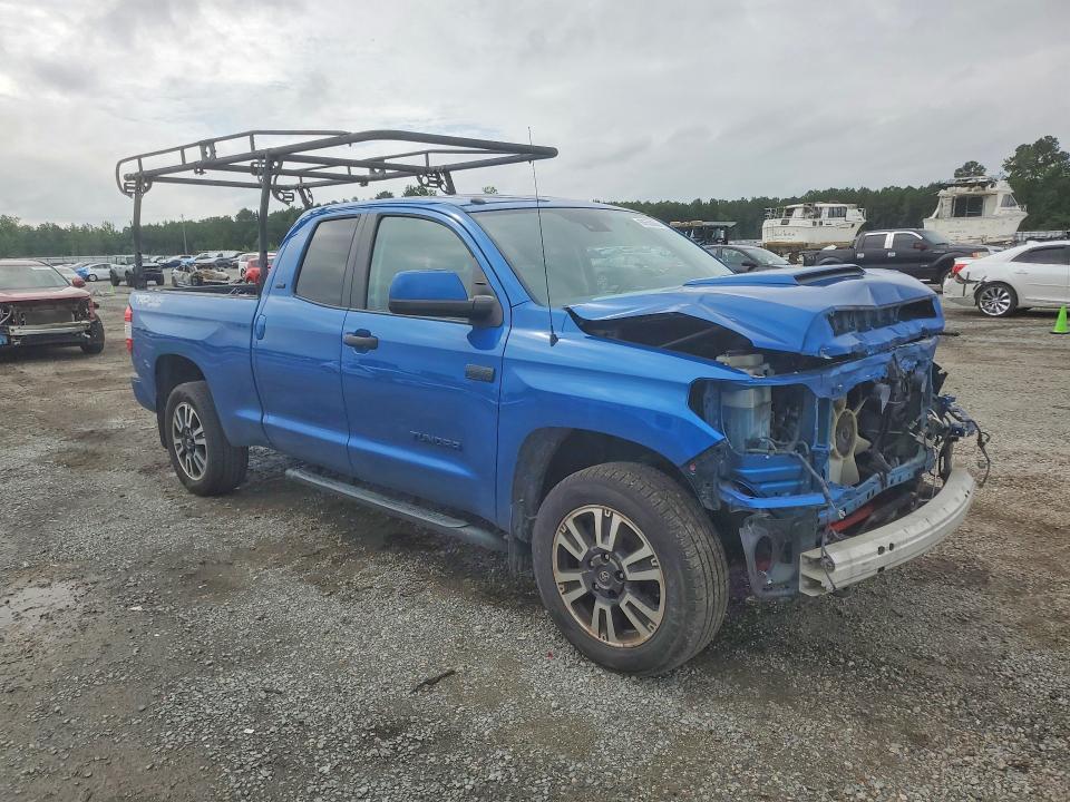 60658686 :رقم المزاد ، 5TFUY5F1XJX754331 vin ، 2018 Toyota Tundra مزاد بيع