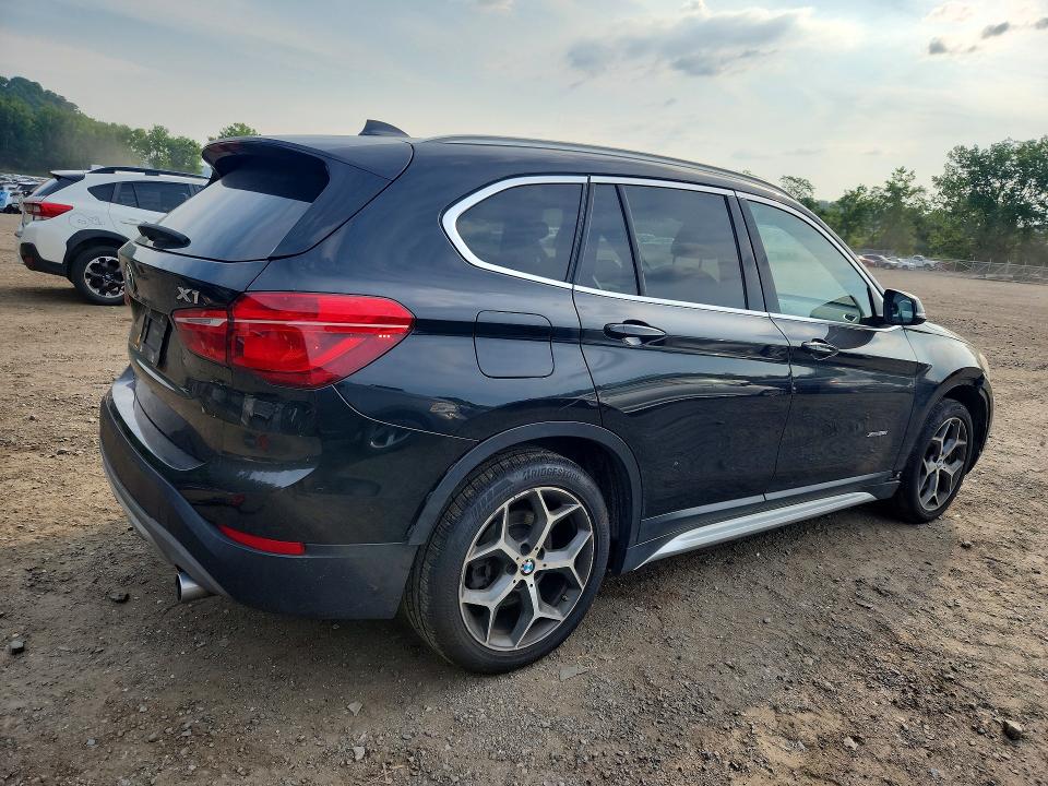60805616 :رقم المزاد ، WBXHT3C32J5F90813 vin ، 2018 Bmw X1 مزاد بيع