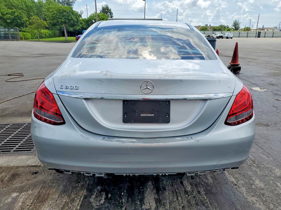 2016 Mercedes-benz C მანქანა იყიდება აუქციონზე, vin: 55SWF4JB9GU171274, აუქციონის ნომერი: 62950136