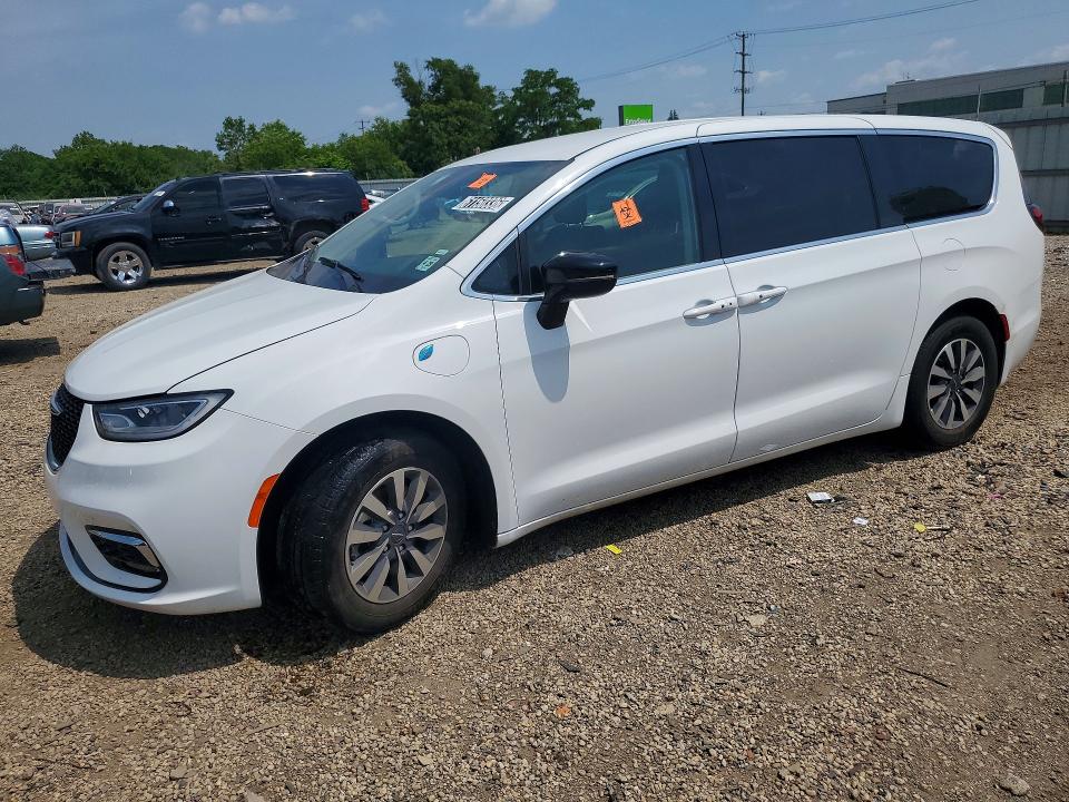 Продажа на аукционе авто 2024 Chrysler Pacifica, vin: 2C4RC1S7XRR150294, номер лота: 61150336