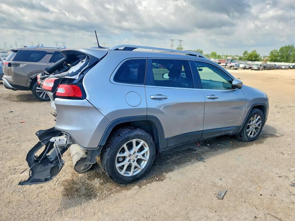 59364066 :رقم المزاد ، 1C4PJLCB9HW603578 vin ، 2017 Jeep Cherokee مزاد بيع