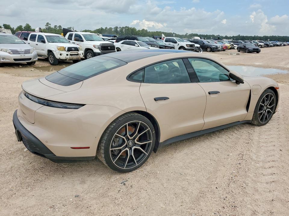60587196 :رقم المزاد ، WP0AA2Y10RSA10817 vin ، 2024 Porsche Taycan مزاد بيع
