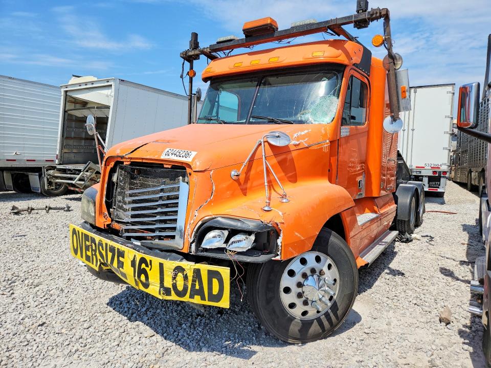 Продажа на аукционе авто 2007 Freightliner Cst120, vin: 1FUJBBCG57LW33453, номер лота: 62445236