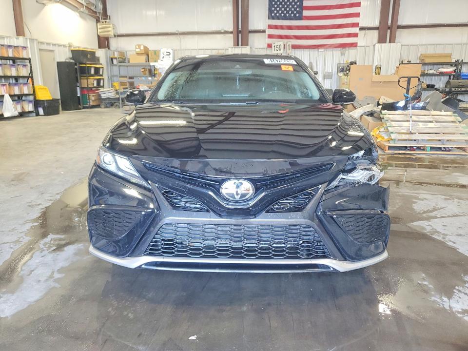 61475626 :رقم المزاد ، 4T1K61AK6PU831952 vin ، 2023 Toyota Camry مزاد بيع