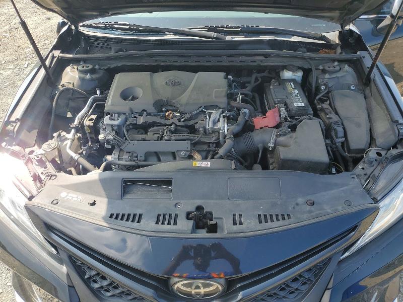61486556 :رقم المزاد ، 4T1B11HK8KU728271 vin ، 2019 Toyota Camry مزاد بيع
