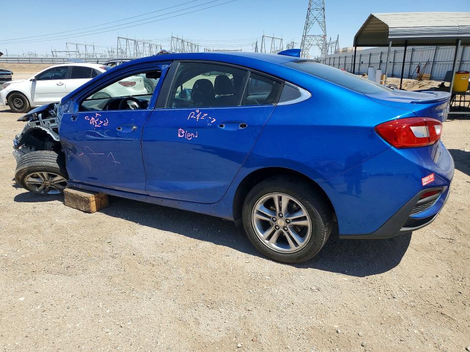 61745726 :رقم المزاد ، 1G1BE5SM9J7222769 vin ، 2018 Chevrolet Cruze مزاد بيع
