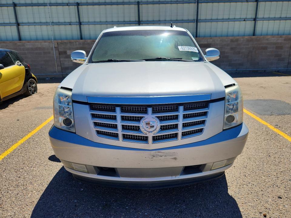 63136926 :رقم المزاد ، 1GYUKCEF8AR155221 vin ، 2010 Cadillac Escalade مزاد بيع