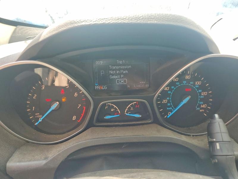 2015 Ford Escape მანქანა იყიდება აუქციონზე, vin: 1FMCU0GX8FUC81787, აუქციონის ნომერი: 62253946