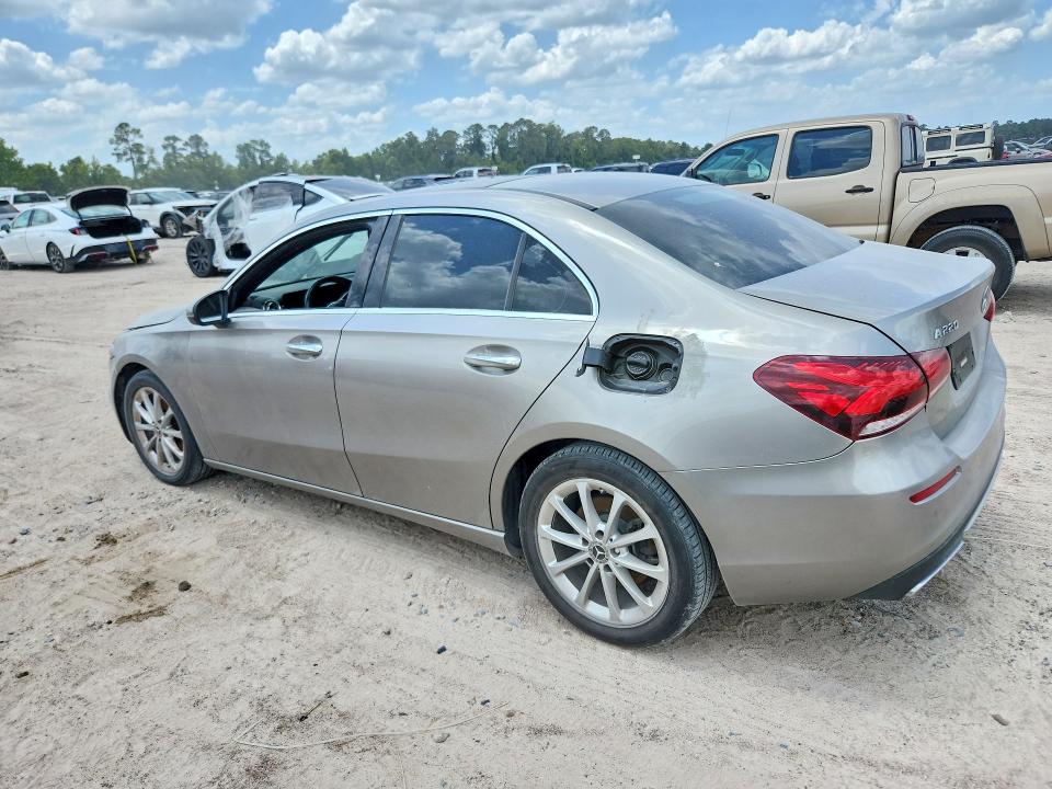 58634186 :رقم المزاد ، W1K3G4EB1MJ266482 vin ، 2021 Mercedes-benz A مزاد بيع