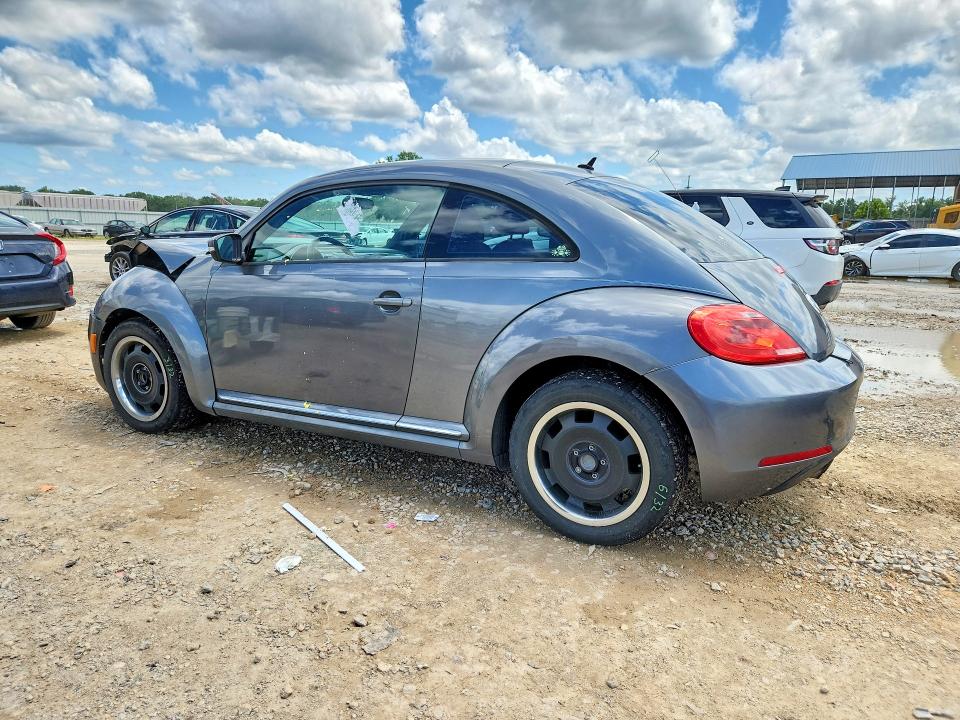 60605386 :رقم المزاد ، 3VWJX7AT0CM614255 vin ، 2012 Volkswagen Beetle مزاد بيع