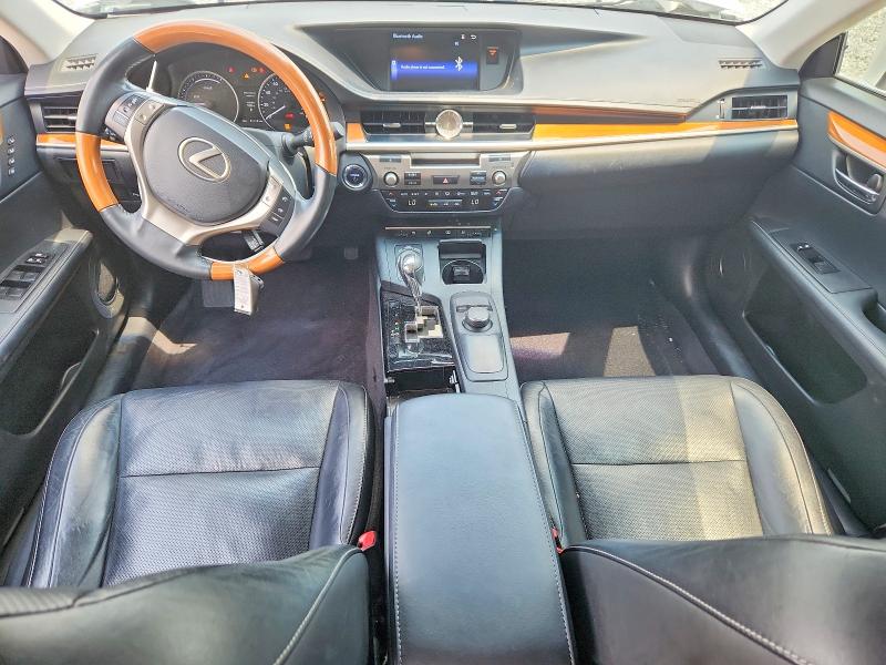61745496 :رقم المزاد ، JTHBW1GG4F2084500 vin ، 2015 Lexus Es مزاد بيع